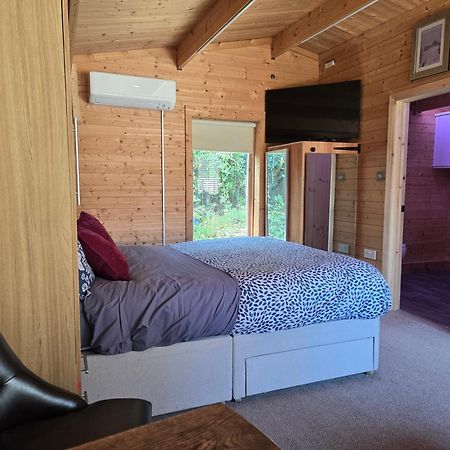 Ferienwohnung Secret Hythe, Sea Views Town Location 2Km Eurotunnel Hythe  Exterior foto